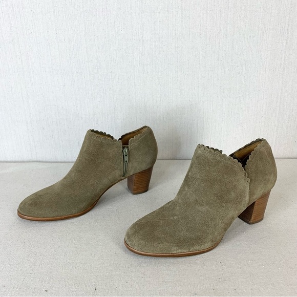 Jack Rogers NWOT Marianne Suede Leather Scalloped Edge Ankle Booties - Size 9.5 - Picture 6 of 16